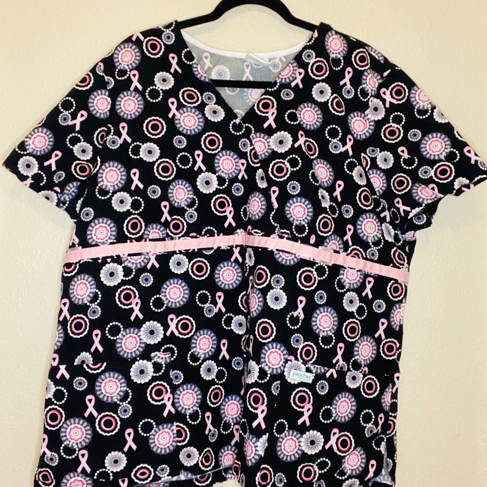 Scrub top